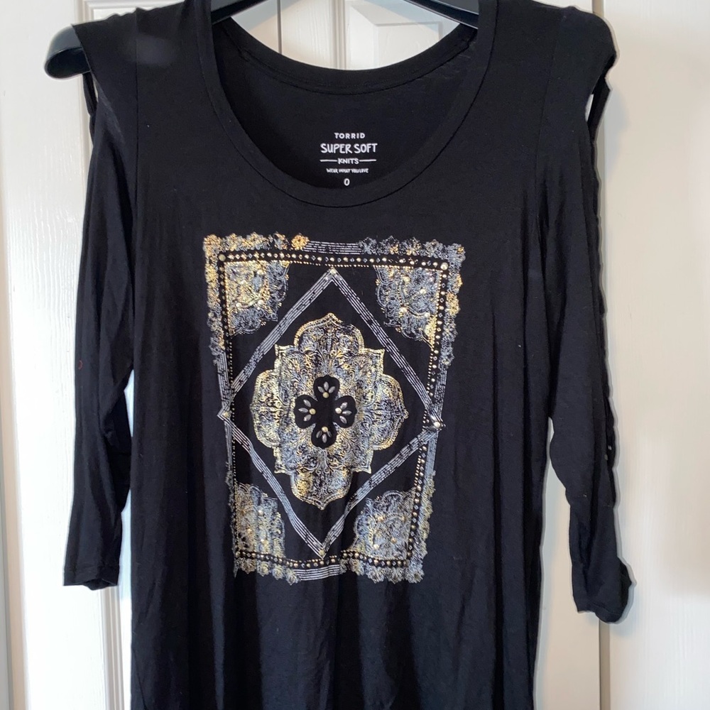 Knit sleeve graphic tee
